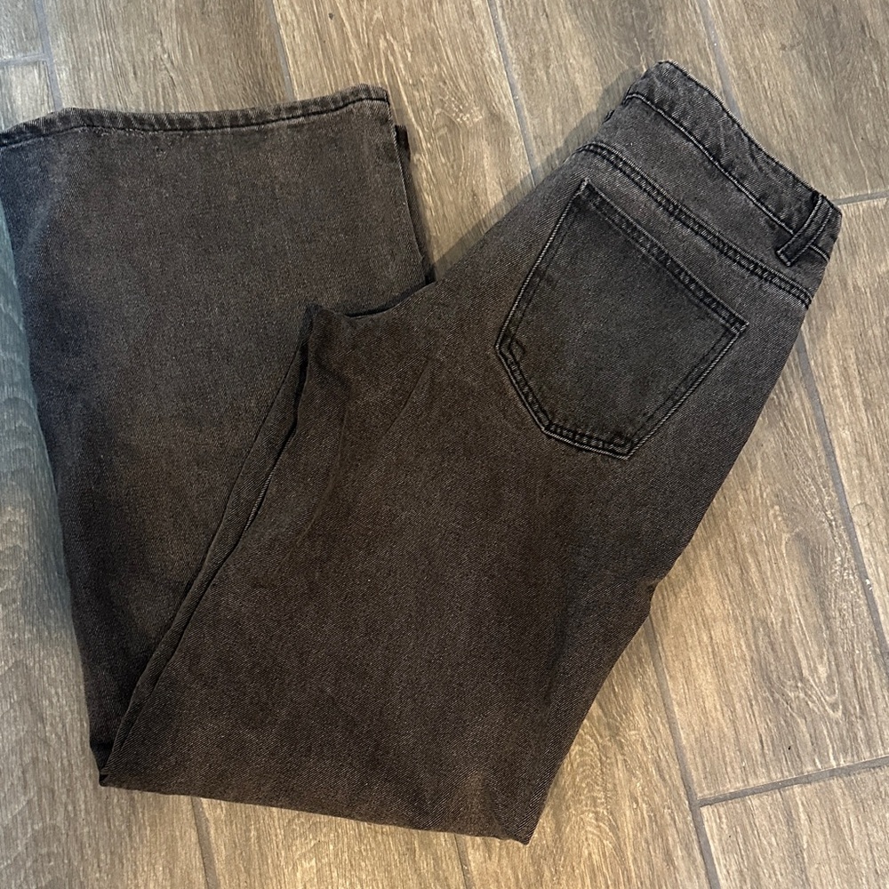 Edikted Women’s Size Medium Faded Black Wide Leg Baggy Jeans. Crossover waist